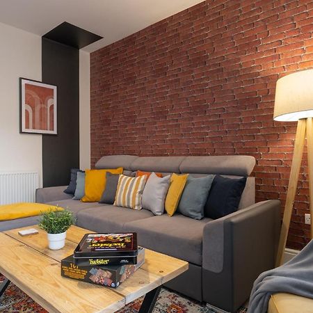 Hazel House Appartement West Bromwich Buitenkant foto