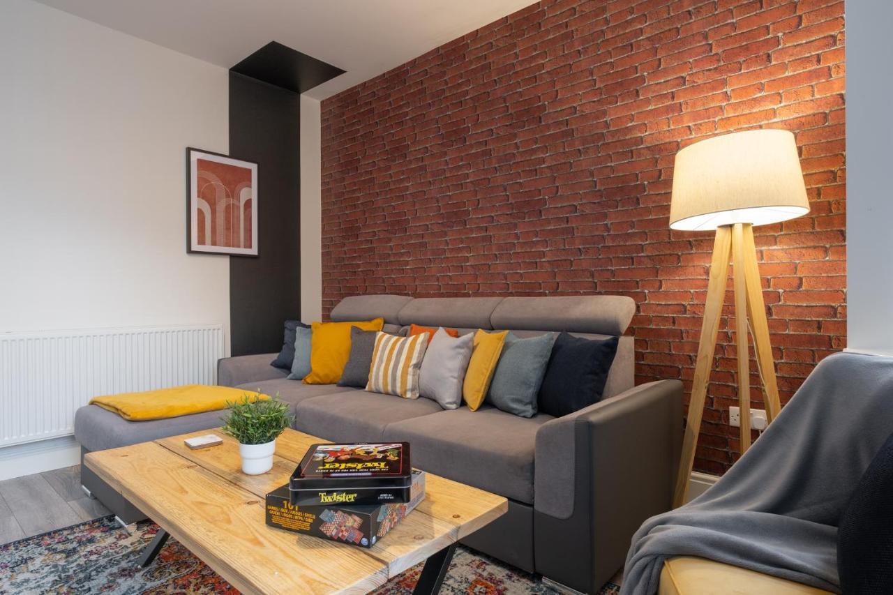 Hazel House Appartement West Bromwich Buitenkant foto