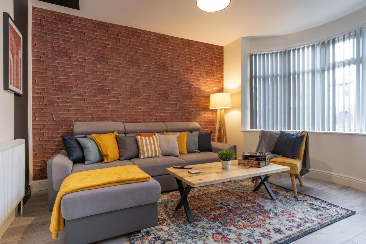 Hazel House Appartement West Bromwich Buitenkant foto