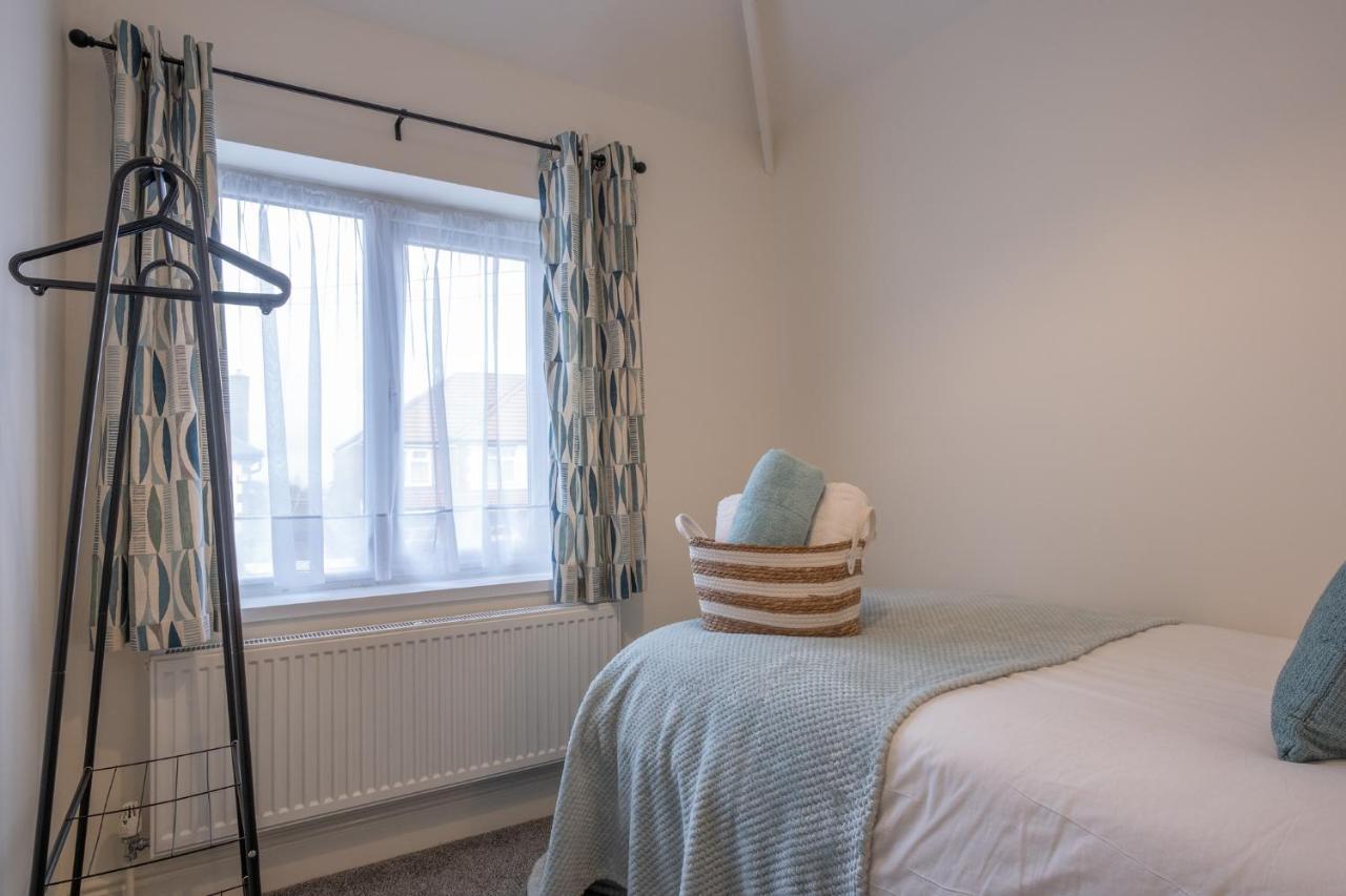 Hazel House Appartement West Bromwich Buitenkant foto