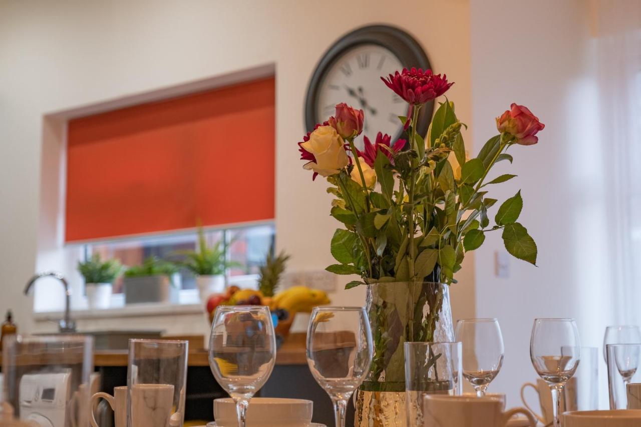 Hazel House Appartement West Bromwich Buitenkant foto